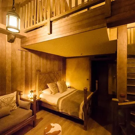 호텔 La Cite Suspendue 3*