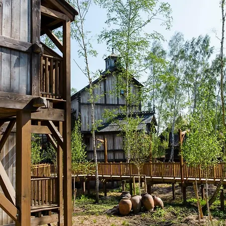 La Cite Suspendue 3* Plailly