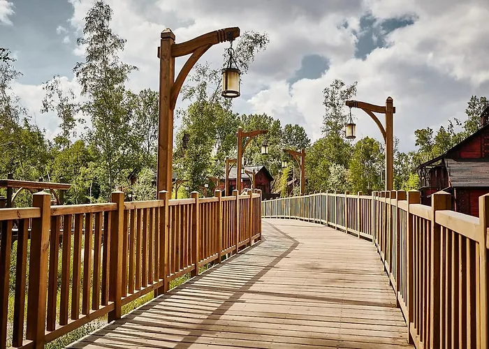 Hotel La Cite Suspendue Plailly