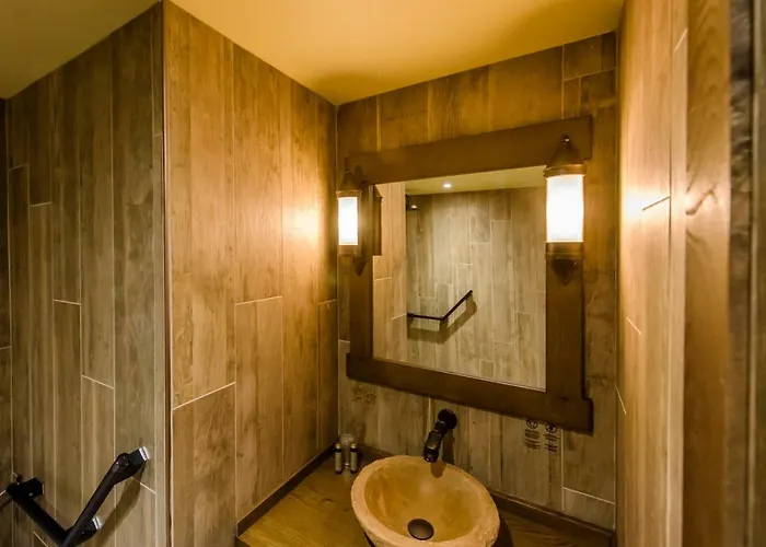 Hotel La Cite Suspendue Plailly